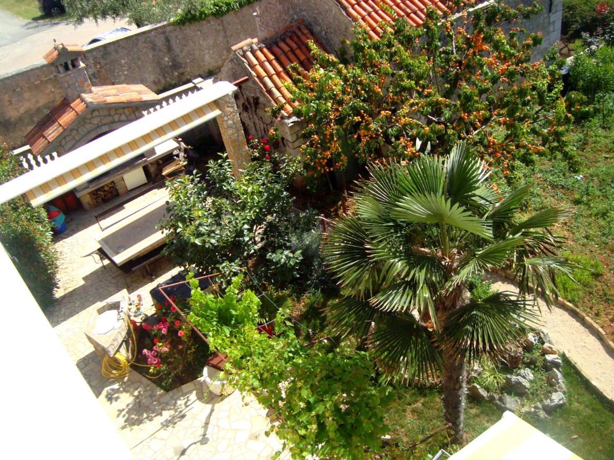 Rooms Rita Cres Exterior photo
